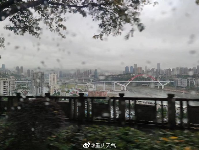 重庆涪陵雨天探秘，城市气候与天气变化之旅