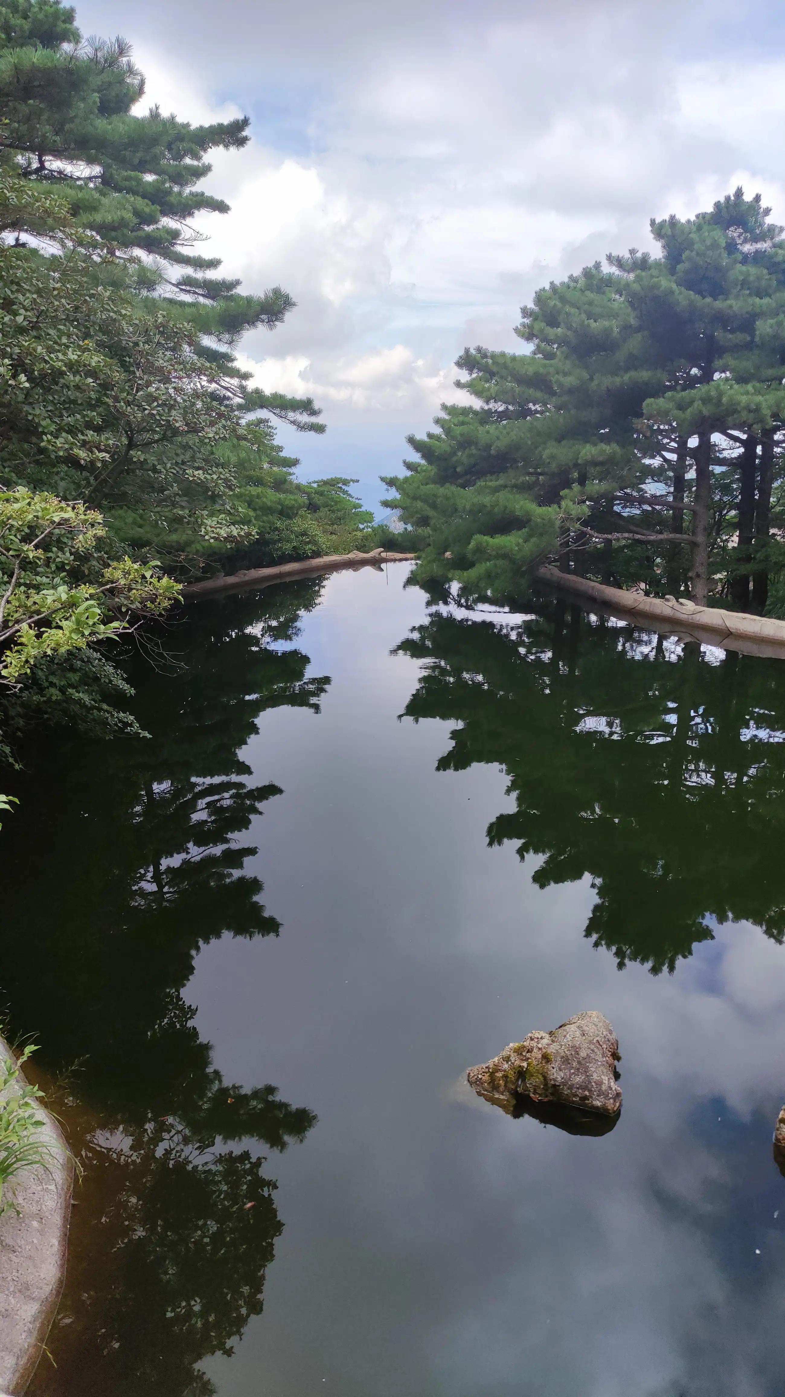 征服自然之巅，黄山壮丽之旅的挑战之旅