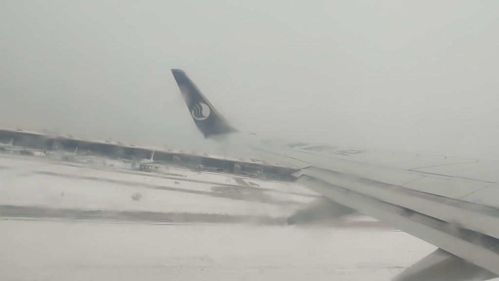 山航航班雪中硬飞，提前抵达确保旅客安全