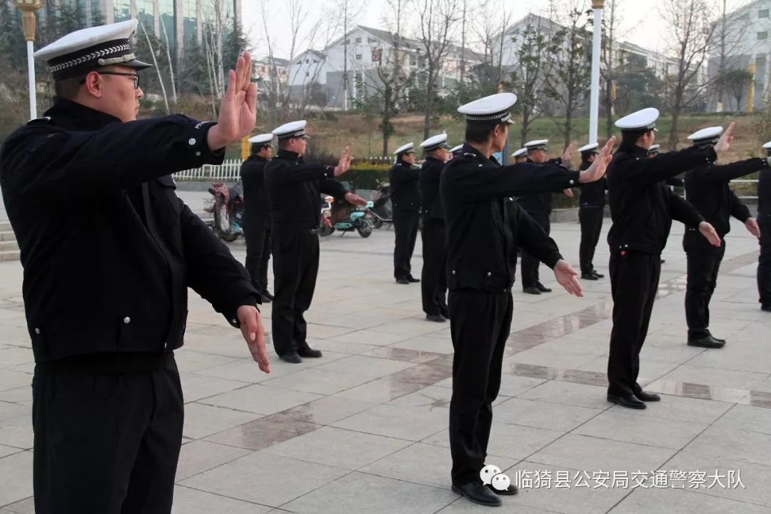 周红斌主动投案，自我净化与社会正义的交汇点